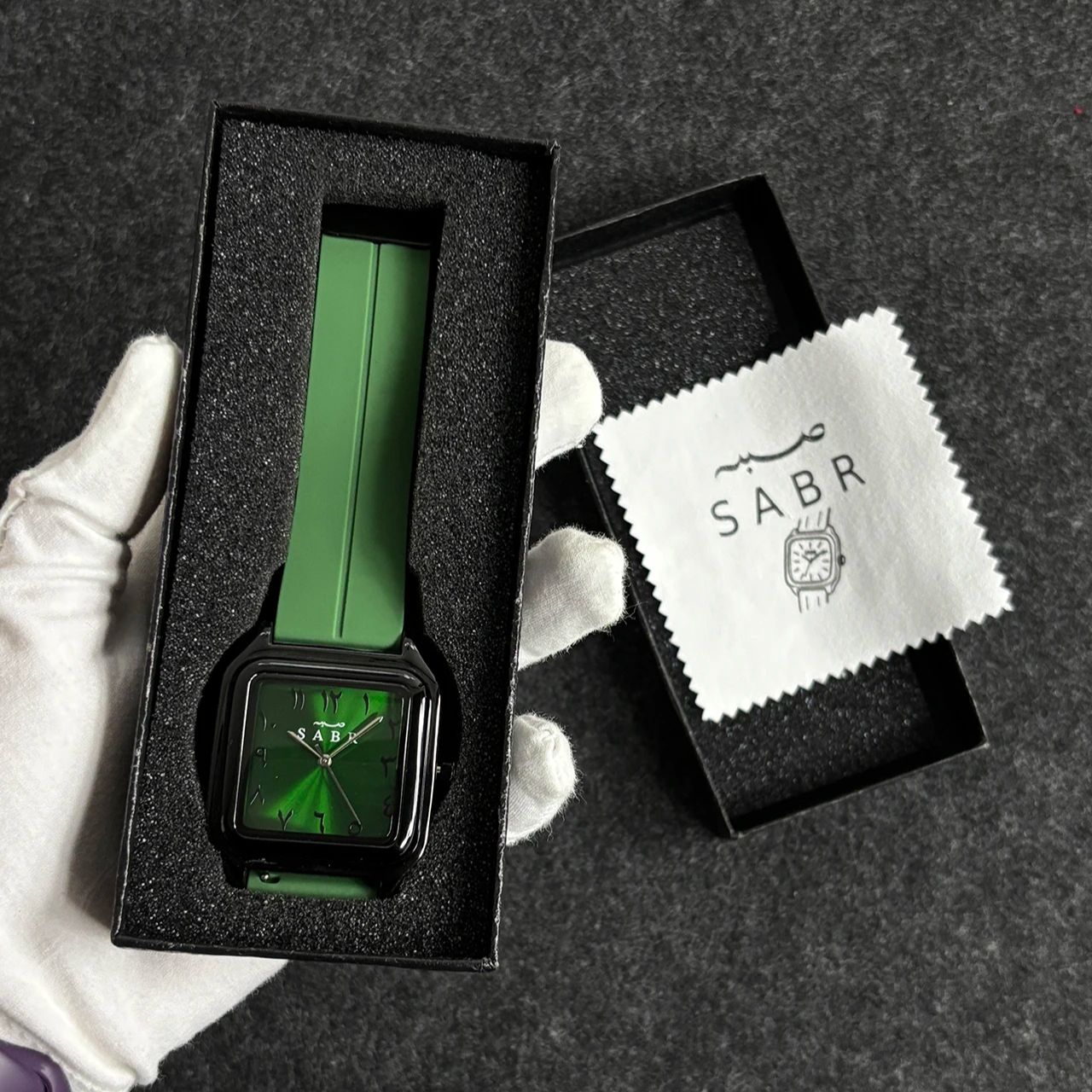 SABR Arabic Numeral Watch Men  - огляд і ціна Cartier Watch Santos